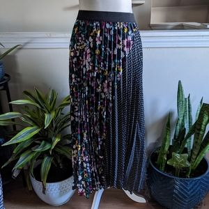 C By One Mixed Pattern Pleated Skirt Size L